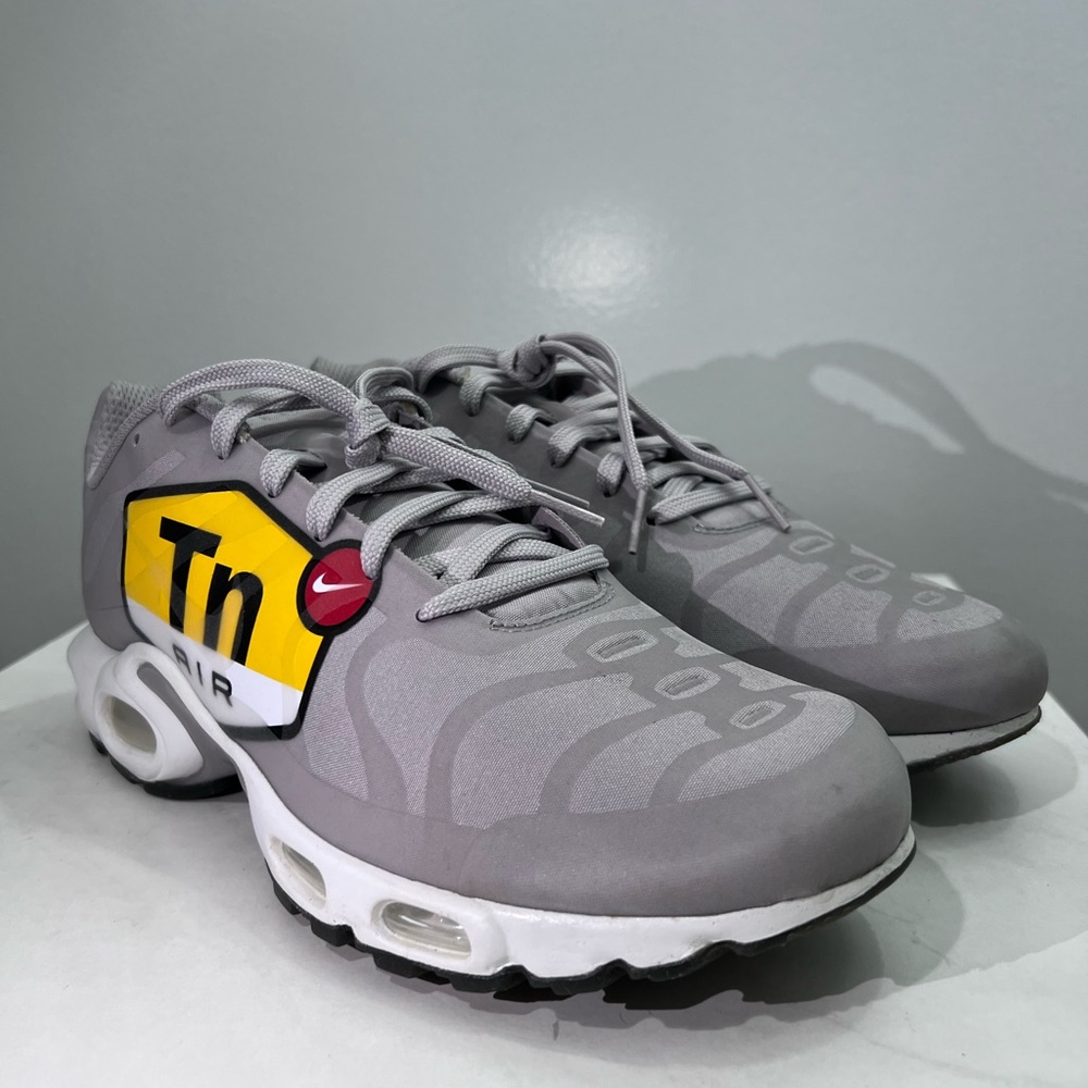 🔥🔥NIKE AIR MAX PLUS BIG LOGO WOLF🔥🔥